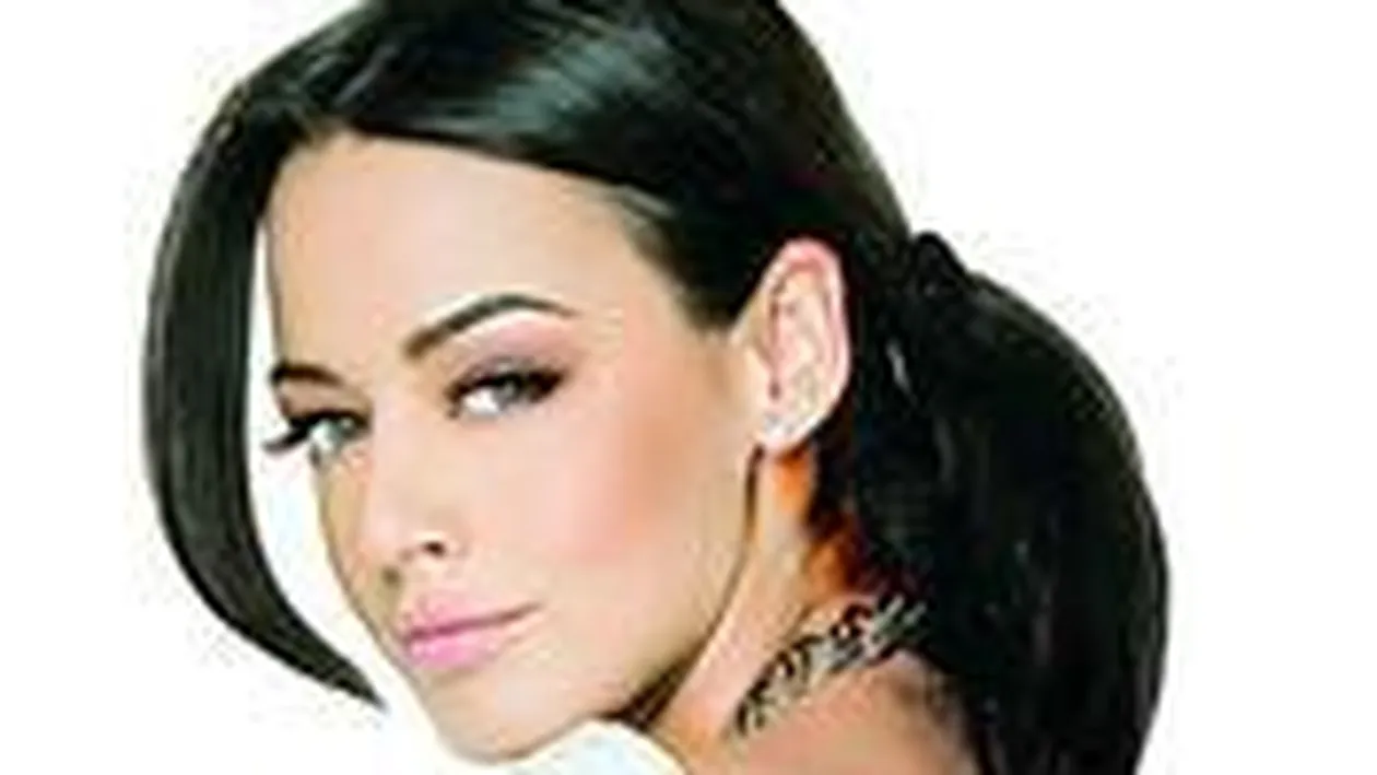 S-a reapucat de fumat dupa despartirea de Chirila