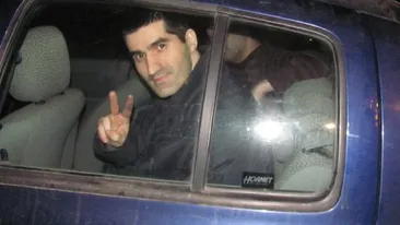 Proxenetul din faimosul dosar ”Sex pe bani cu politicieni” s-a evaporat din închisoare. A fost eliberat în mare secret!