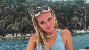 Tânăra din imagine lucrează ca electrician și fură inimile bărbaților. De necrezut cum merge îmbrăcată la muncă