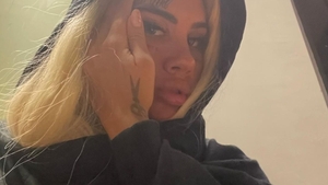 Bia Khalifa, aşa cum nu ai mai văzut-o! Cum arată concurenta de la ”Sunt celebru, scoate-mă de aici!” fără niciun strop de machiaj