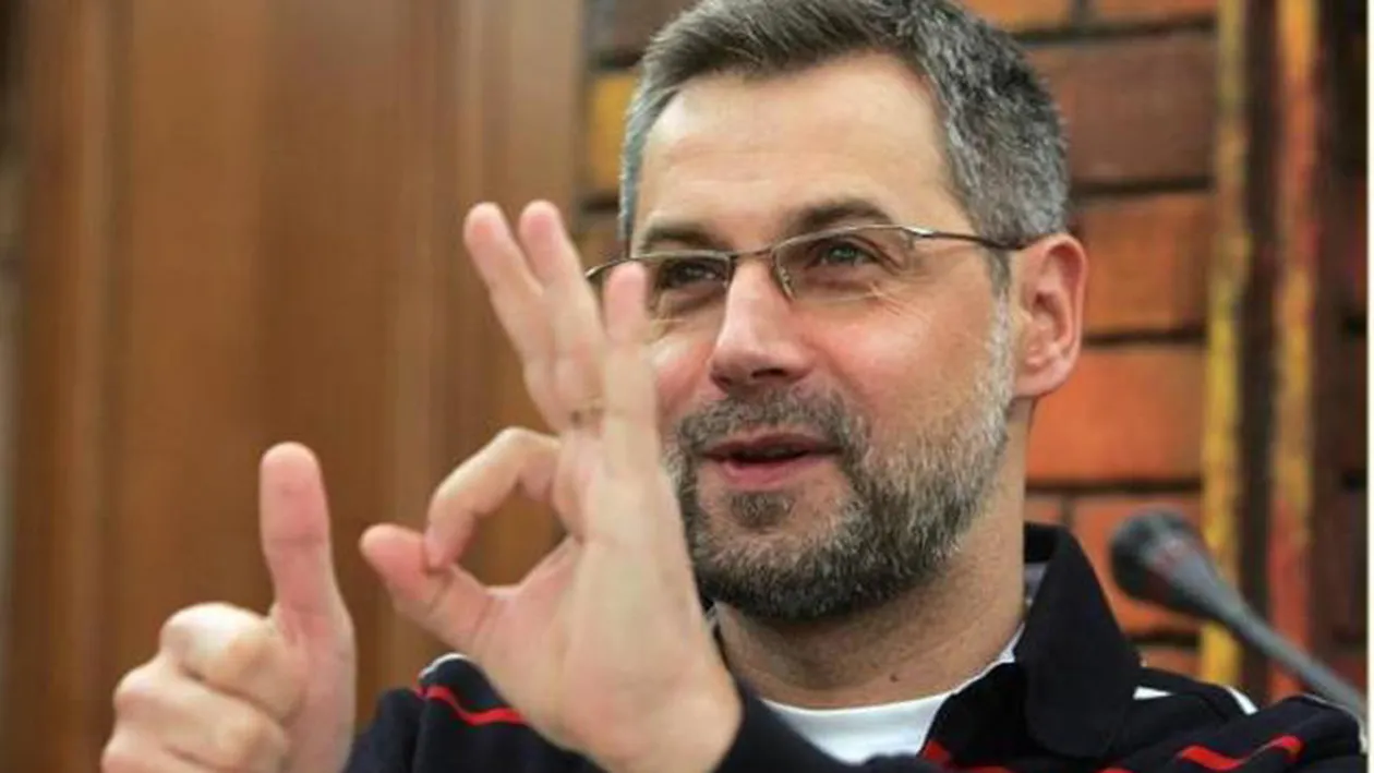 Curg vestile rele pentru “Nasul” Radu Moraru. Cunoscutul moderator TV e urmarit de executori pentru un alt sfert de milion de euro