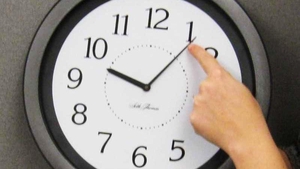 Atenție, români: se schimbă ora. Trecem la ora de iarnă