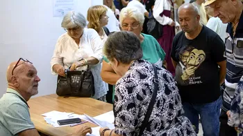 Greșeala care îi lasă pe pensionari fără pensie. Cum își pot pierde acest drept