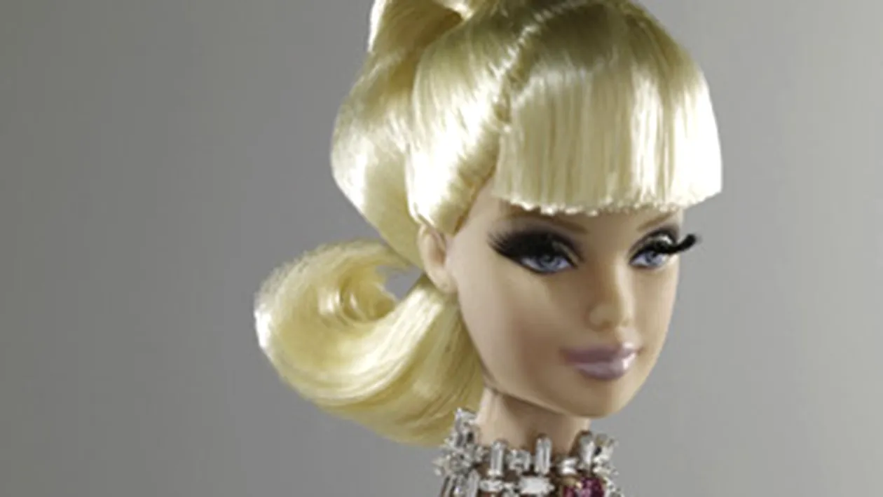 Aceasta este cea mai scumpa papusa Barbie din lume! Afla aici cat costa