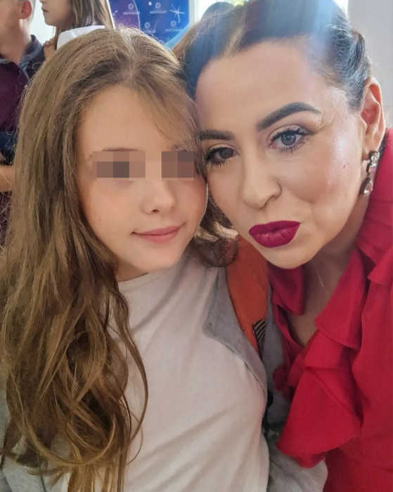 Oana Roman l-a făcut de râs pe Marius Elisei! Gestul bărbatului în prima zi de școală a fiicei lor. „A durut-o”