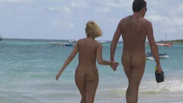 O companie britanica organizeaza o croaziera pentru nudisti! Sapte nopti si sapte zile, goi pusca pe vapor! Vrei si tu?
