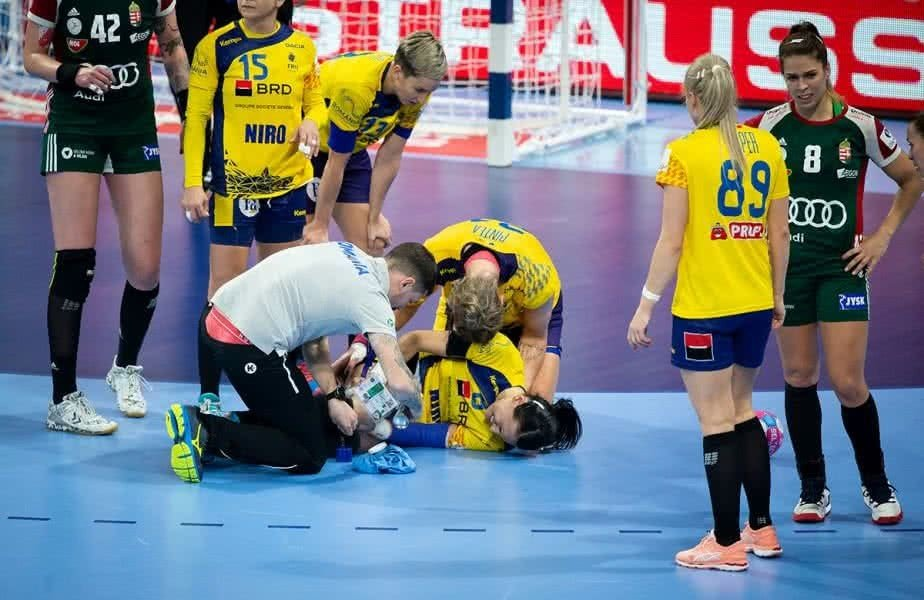 FOTO. Cristina Neagu s-a operat! Prima fotografie cu handbalista de pe patul de spital. “M-am trezit cu…”