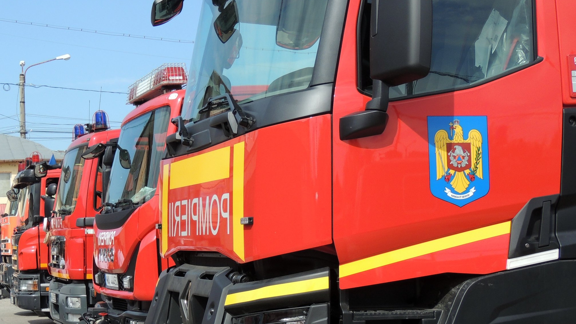 Pompier din Dâmbovița, reținut pentru luare de mită. Ar fi cerut 5.000 de lei pentru a scăpa o firmă de o amendă de 50.000 de lei