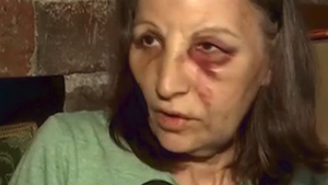 Prima reacție a mamei snopită în bătaie de fiul ei: ”Am vorbit cu extratereștrii și e ziua judecății”