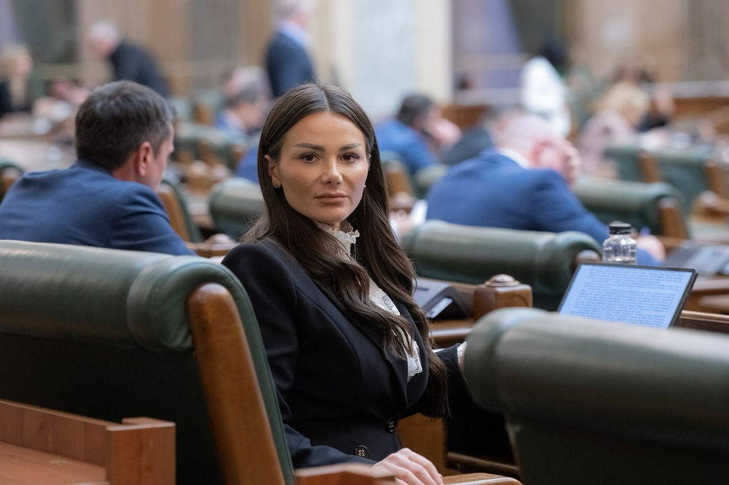 Oana Ungureanu nu o cruță pe senatoarea POT: “I-a promis soțul o acadea”. Războiul din instanță continuă! | UPDATE. Replica Valentinei Aldea: ”Resping orice insinuare”