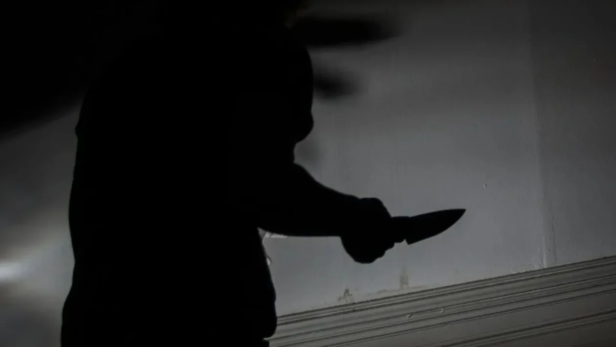 Fostul șef al Poliției Locale Oradea și-a înjunghiat soția! S-a refugiat, apoi, într-un bloc în construcție și a încercat să se sinucidă