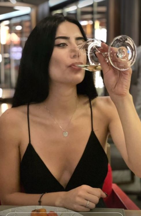 Toto Dumitrescu are în fiecare vară altă iubită! Una dintre ele a fost Alice Peneacă, iar actuala lui parteneră face parte din lumea modelingului | VIDEO
