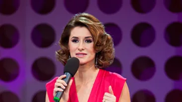 Iuliana Tudor petrece Craciunul in direct!