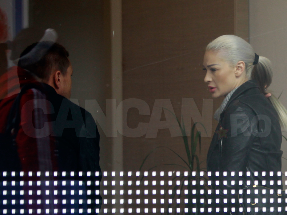 La 24 de ore de la încarcerarea afaceristului, iubita lui Dorin Cocoş a dat fuga la bancă. I-a transferat bani la închisoare?! CANCAN.ro a aflat suma exacta pe care Raluca Miu are voie să i-o vireze milionarului, o dată la două săptămâni: e mult mai mică decât ţi-ai putea închipui!