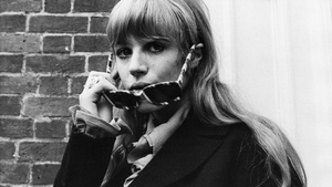 Doliu în lumea artistică! A murit cântăreața și actrița Marianne Faithfull