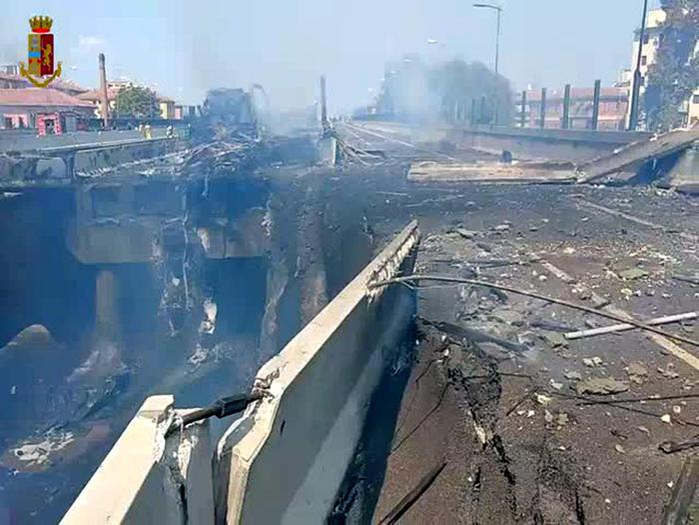 Un camion cisternă plin a sărit în aer la Bologna! Incendiu uriaș, zeci de răniți VIDEO