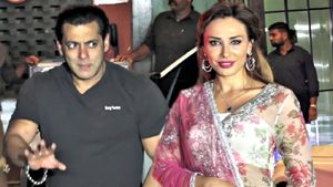 S-a aflat motivul pentru care Iulia Vântur și Salman Khan nu se căsătoresc. Actorul indian a rupt tăcerea: “Nu cred. E o instituție pe cale de moarte”
