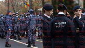 Imagini LIVE de la parada militară de 1 decembrie. Cum au apărut poliţistele la defilare. FOTO