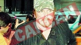 S-a intors cu buza umflata de la Hollywood