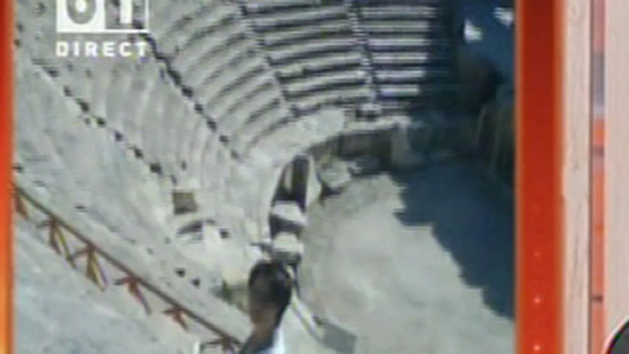 VIDEO Sexy cantareata de muzica populara, Nicoleta Voicu: Am vazut si alte colege de cantec popular surprinse in costum de baie