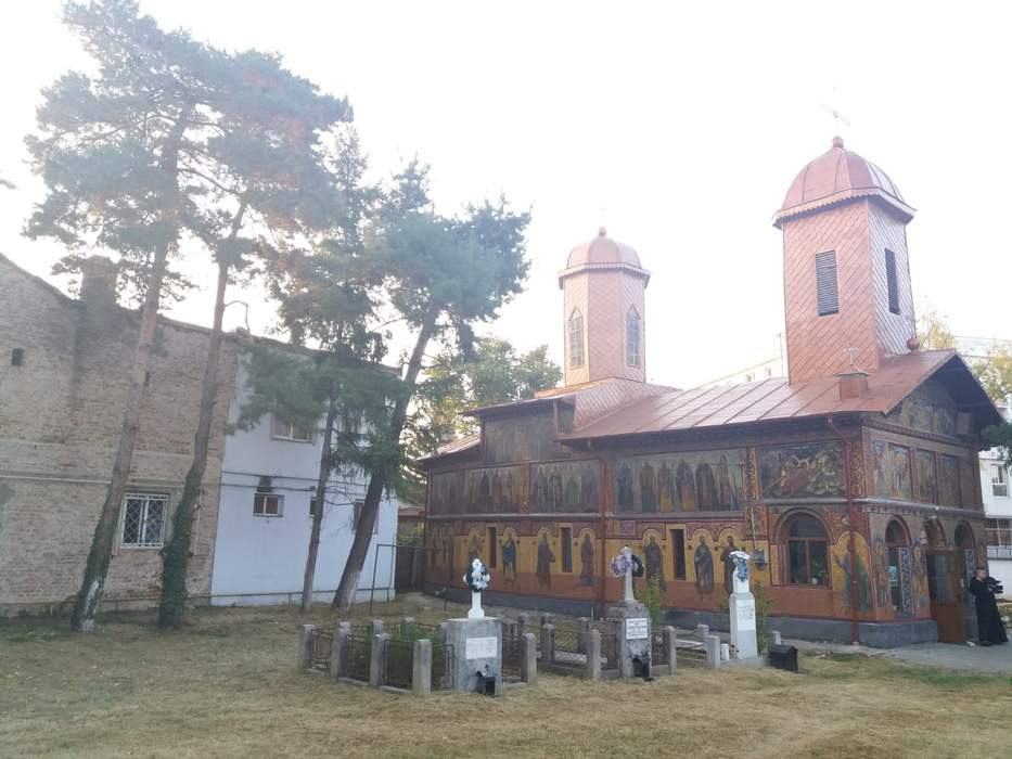 Tragedie de Înălțarea Sfintei Cruci. Un bărbat s-a spânzurat în curtea unei biserici din Târgoviște