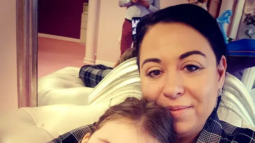 Oana Roman, la spital cu fetița ei: ”Sperăm că totul o să fie bine...”