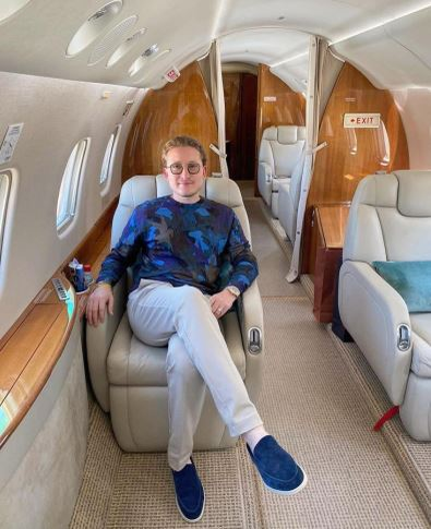 Max Crăciun, în avionul privat