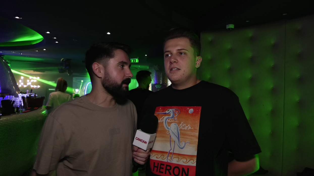 Gami: "Și nu e neapărat importantă mașina, ci e important că tu ai ajuns omul suficient de deștept intelectual și suficient de bun în orice punct de vedere încât să îți permiți mașina aia. Și îți dai seama că e un milestone, cum să nu vrei să îți iei un Lamborghini?!" (Foto: captură video)