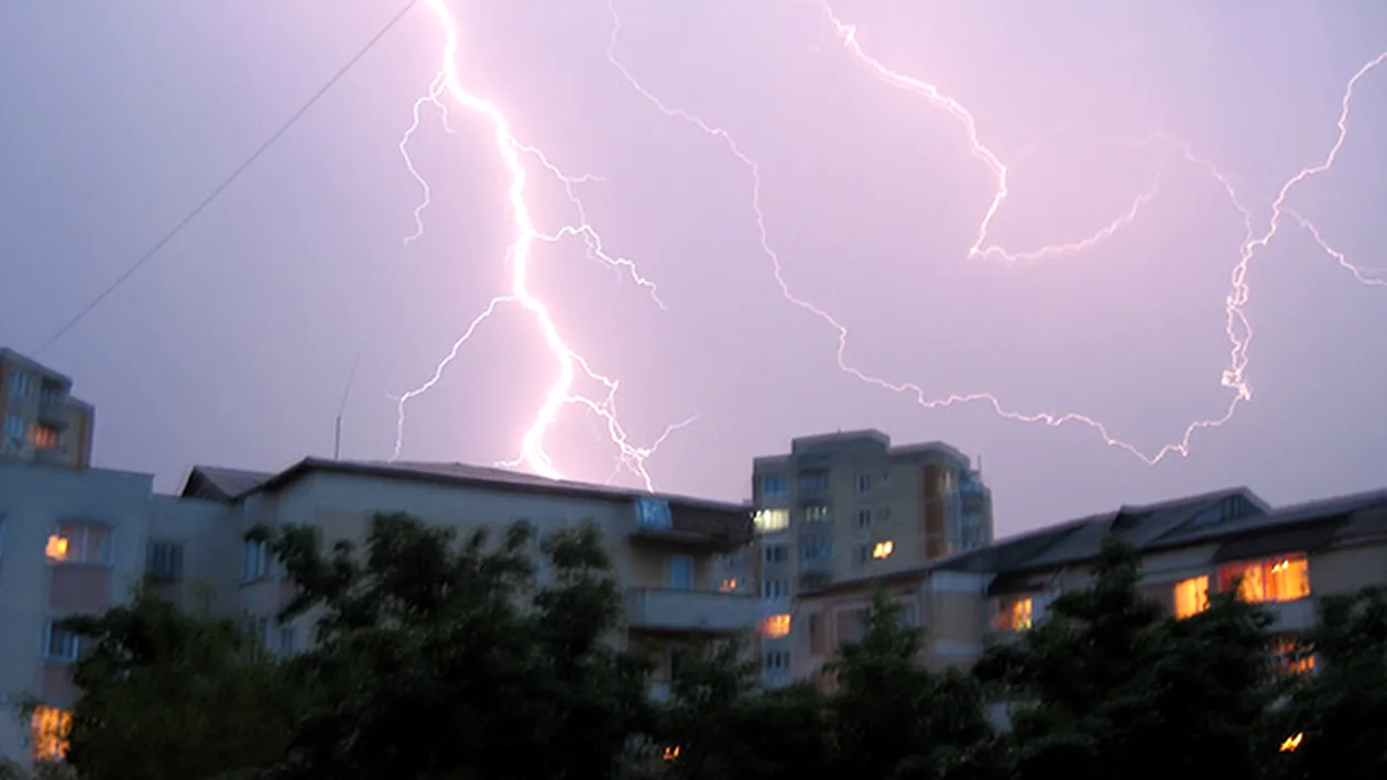 Meteorologii au emis COD PORTOCALIU de furtună pentru judeţele Cluj şi Suceava!