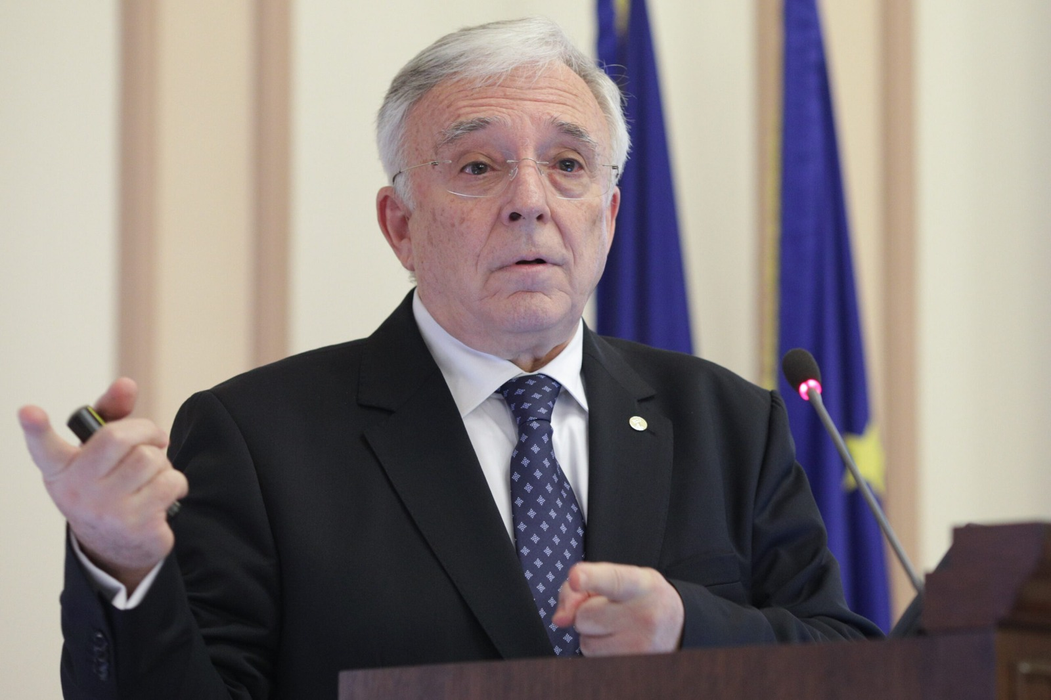 Mugur Isărescu, liderul Băncii Naționale a României (BNR)