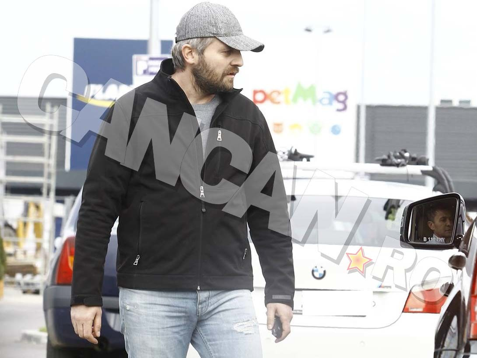 Nu-l mai recunoşti pe celebrul actor din ”Inimă de ţigan” şi ”Moştenirea” Şi-a lăsat barbă şi s-a rotunjit!