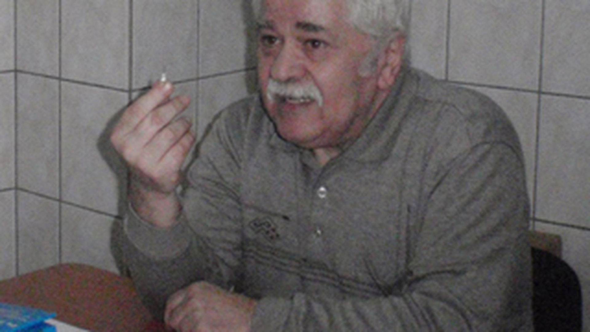 Pun magneti la contoare ca sa "stea" apa