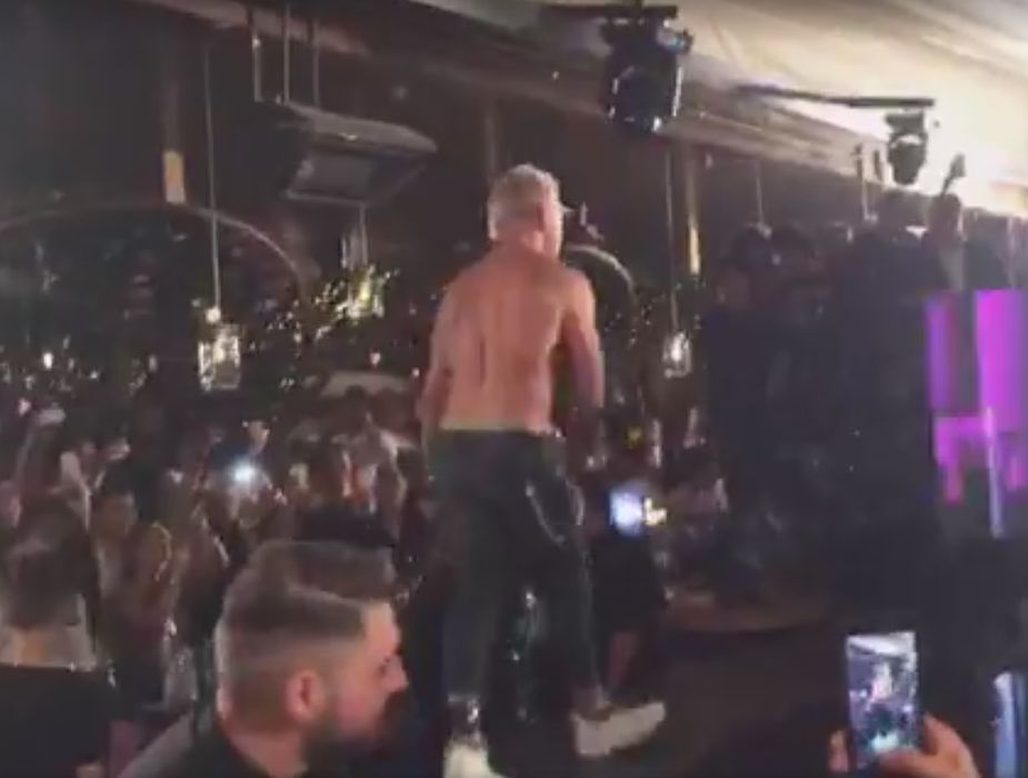 Gianluca a început să danseze, după ce a plecat de la pupitrul DJ-ului