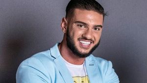 Dorian Popa a rămas mască! Selly nu a mai rezistat și i-a “vandalizat” mașina. VIDEO