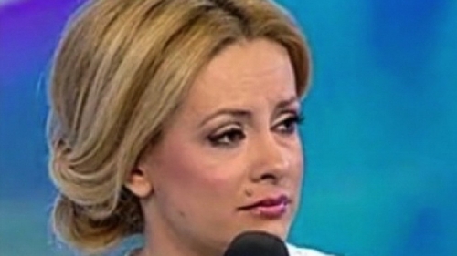 SCANDAL ÎN EMISIUNEA SIMONEI GHERGHE: "Eşti O MUCOASĂ. Dacă îţi dau un text după dictare habar nu ai!" A plecat din emisiune