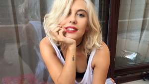 SORE le-a prezentat-o tuturor pe fetiţa ei, ERIN. La nici şase luni e deja o mică vedetă!