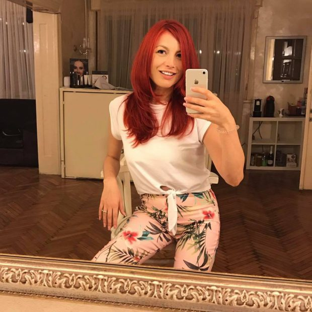 Elena Gheorghe şi-a schimbat look-ul. „În două zile este…” Cum arată acum vedeta