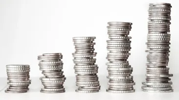 Curs valutar 22 octombrie 2019: Euro a depășit pragul de 4,76! Ce se întâmplă cu celelalte valute principale