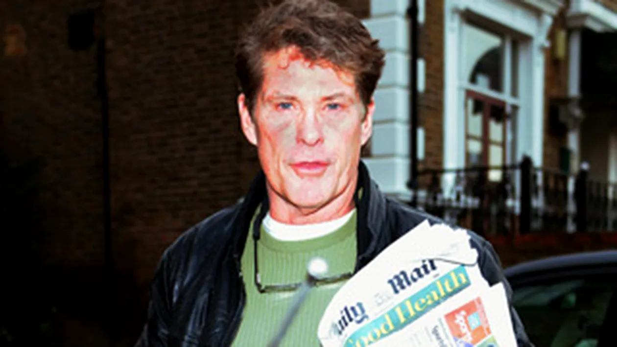 David Hasselhoff are doua iubite: una in Franta, alta in SUA!