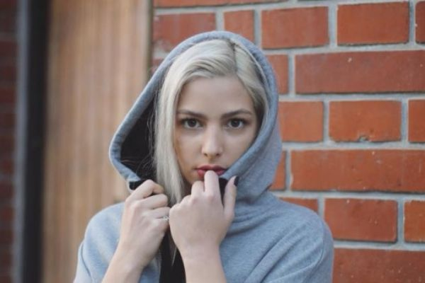 Katarina, fiica lui Andrei Gheorghe, la momentul adevărului. “Tata mai era și rău, n-ai ce să faci!” De ce nu i-ar fi difuzat niciodată piesele la radio