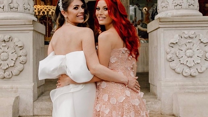 Elena Gheorghe, mesaj de pe patul de spital pentru sora ei! Ce i-a transmis artista la doar o zi după ce a devenit mamă