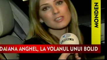 VIDEO Daiana Anghel face parcari pentru a demonstra ca este o soferita buna! Am incurcat putin circulatia