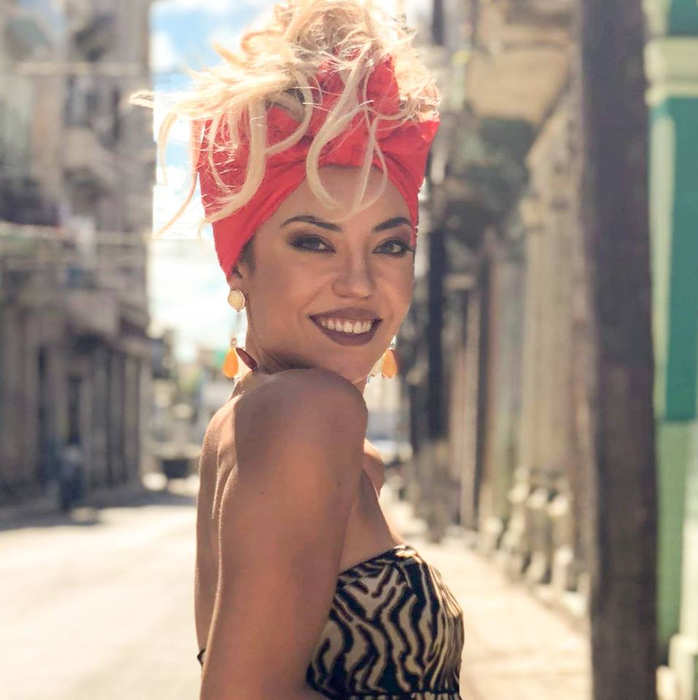Bombă în showbiz! Mihai Bendeac + o vedetă Antena 1 = LOVE. Problema e că ea este „combinată” cu altul