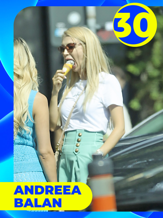 TOP 30 de vedete care au găsit soluţia perfectă împotriva caniculei! Roxana Vancea, Monica Gabor sau Laura Cosoi, show cu îngheţată şi… 