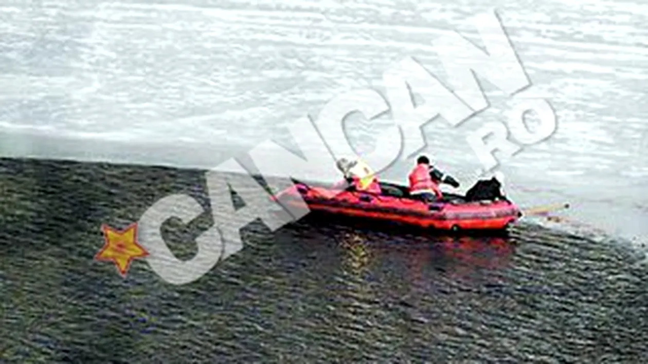 VIDEO Tatal si copiii disparuti au fost gasiti in lacul Tarnita de catre scafandri