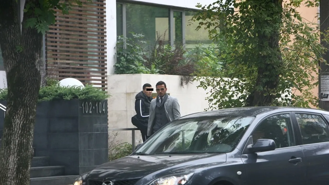 Nu degeaba i se spune Printul! Hainele toate de firma, tanar, musculos, vorba putina!