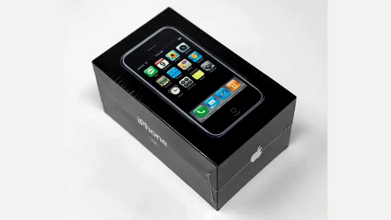 Prețurile au luat-o razna la iPhone 1. Un telefon sigilat se vinde cu zeci de mii de euro pe Olx și eBay