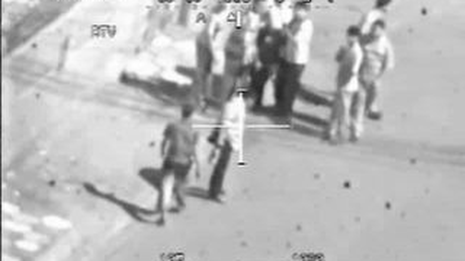 VIDEO ATENTIE, IMAGINI SOCANTE! Jurnalist de razboi, ucis de trupele americane intr-o piata din Bagdad!