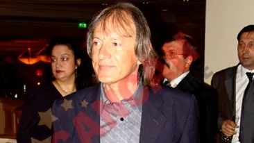 Mihai Constantinescu a avut o urgenta in Bucuresti! A fugit de la Mamaia!