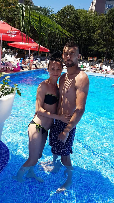 Cum arată acum Cati de la Insula Iubirii. Fosta concurentă de la Antena 1 are un nou iubit și este de nerecunoscut